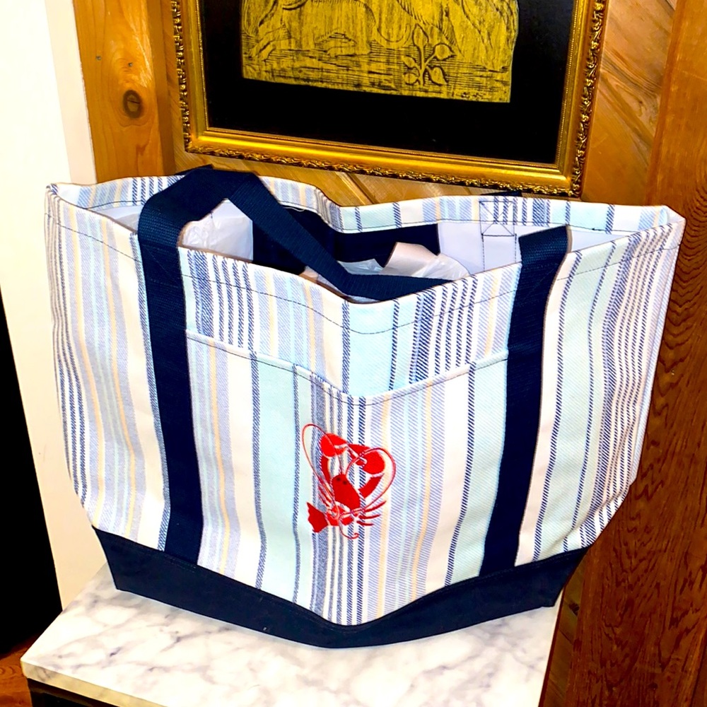 Coastal Carry all in Boardwalk stripe with Lobster by thirty one